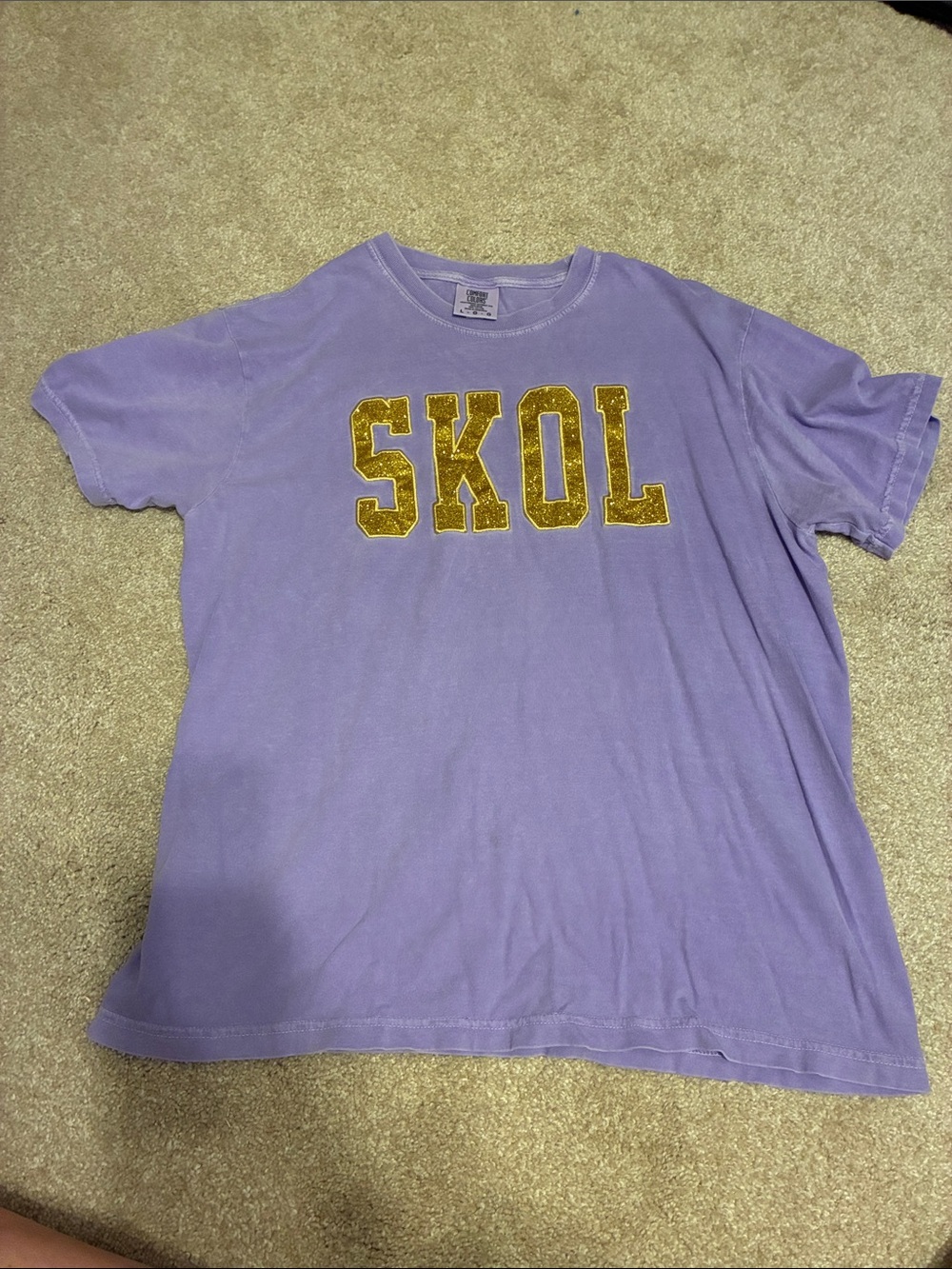 Comfort Colors Lavender Graphic Tee with Gold 'SKOL' Lettering